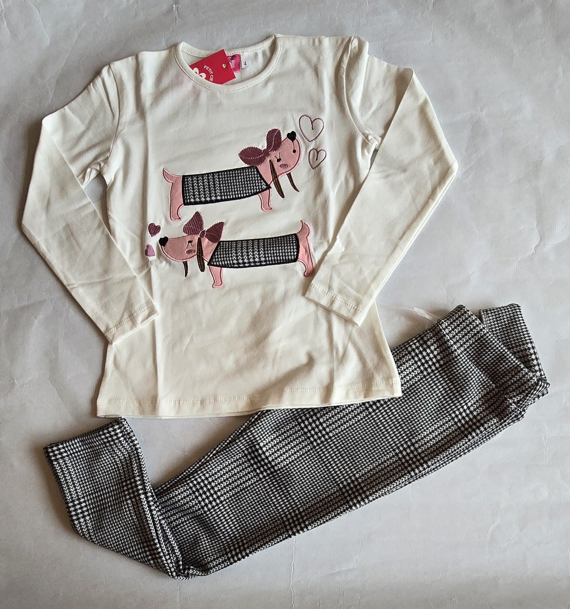 Conjunto de niña perros